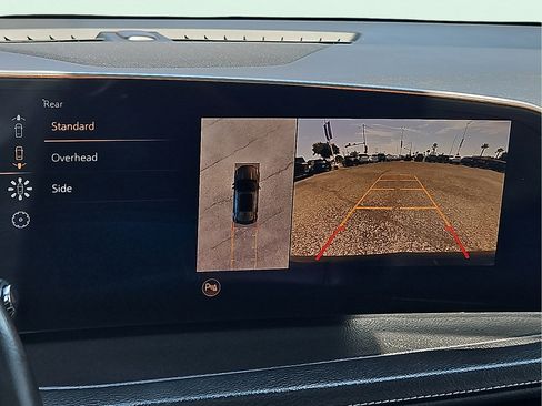 Used 2025 Cadillac XT4 Premium Luxury w/ Technology Package FWD image 16