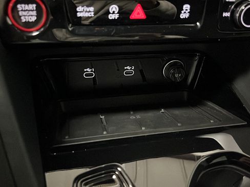 Used 2025 Audi SQ5 Premium Plus AWD/4WD image 29