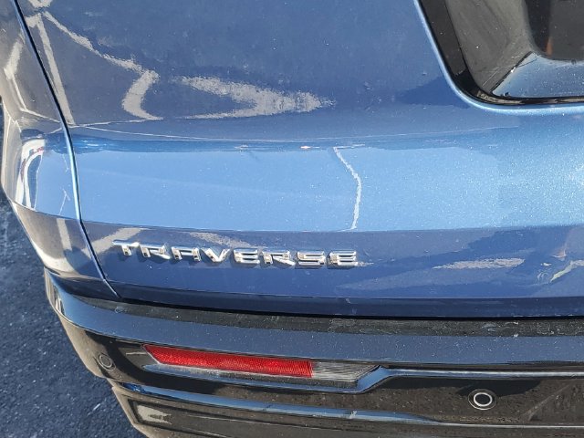 Used 2025 Chevrolet Traverse High Country FWD image 7