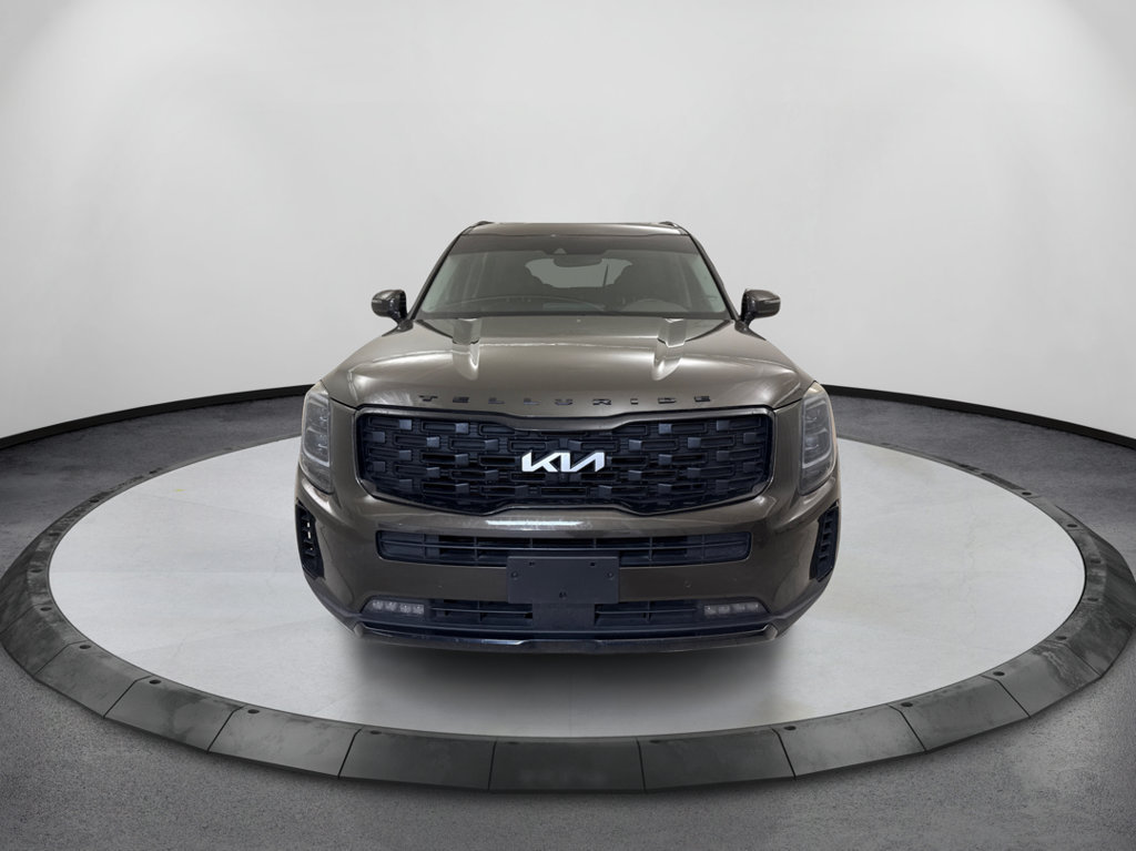 Used 2022 Kia Telluride SX w/ Nightfall Edition Package AWD/4WD image 2