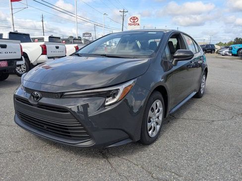 New 2026 Toyota Corolla LE FWD image 8