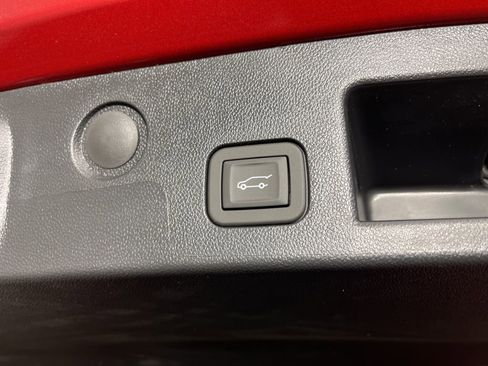 New 2026 Chevrolet Equinox LT w/ Convenience Package II FWD image 19