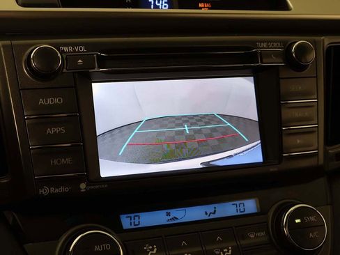 Used 2015 Toyota RAV4 XLE image 39