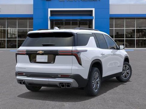 New 2026 Chevrolet Traverse LT FWD image 4