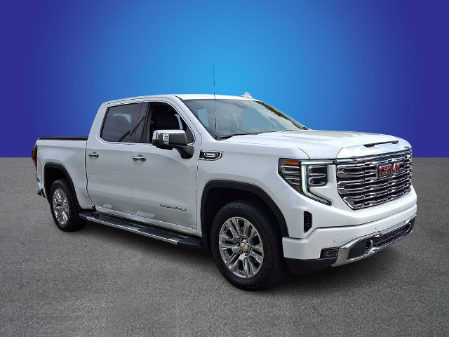 Used 2023 GMC Sierra 1500 Denali AWD/4WD image 3