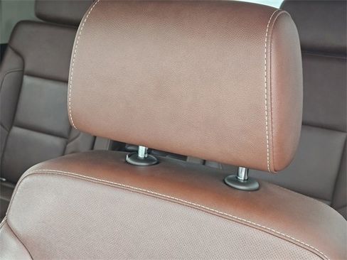 Used 2020 Chevrolet Tahoe Premier w/ Premier 6.2L Value Package image 15