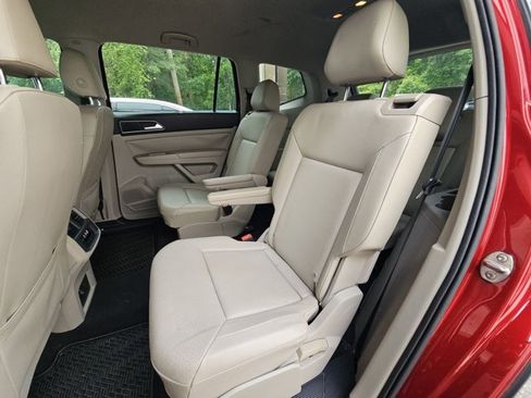 Used 2019 Volkswagen Atlas SE w/ Towing Package FWD image 17