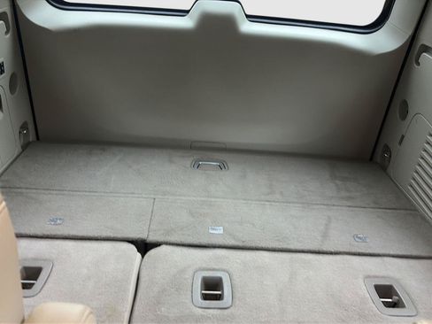 Used 2017 Cadillac Escalade 4WD image 24