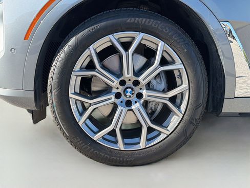Certified 2025 BMW X7 xDrive40i w/ Premium Package image 46