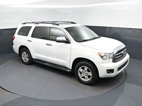 Used 2013 Toyota Sequoia SR5 RWD image 37