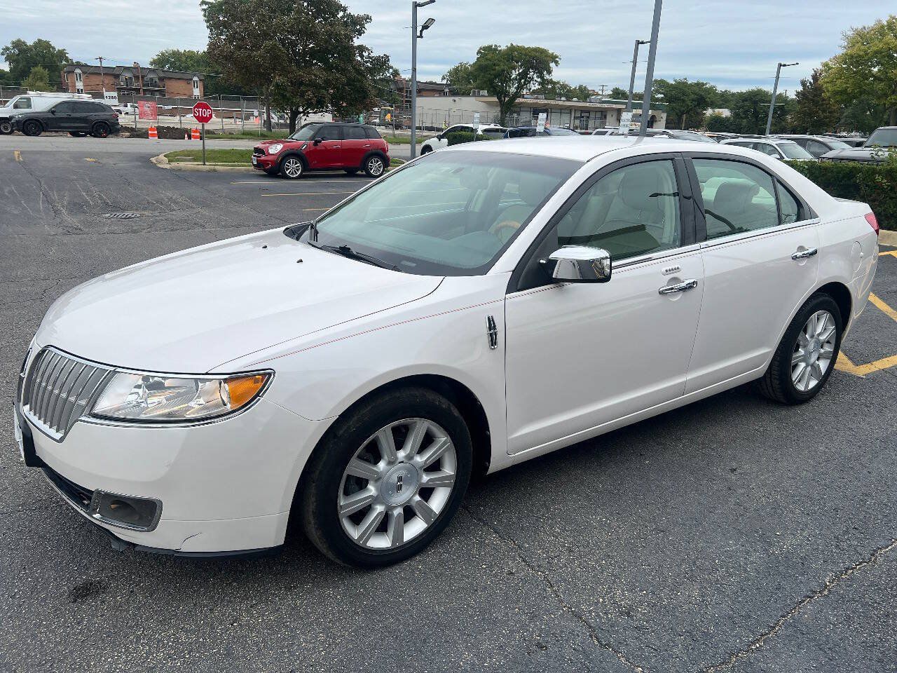 Used 2010 Lincoln MKZ FWD image 6