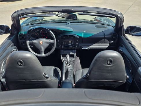 Used 2004 Porsche 911 Carrera image 17