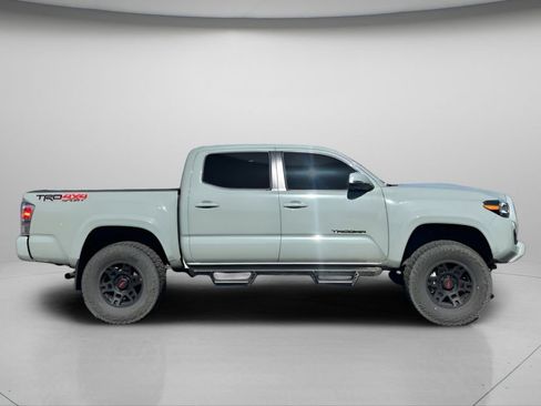 Used 2023 Toyota Tacoma TRD Sport w/ Advanced Technology Package AWD/4WD image 3