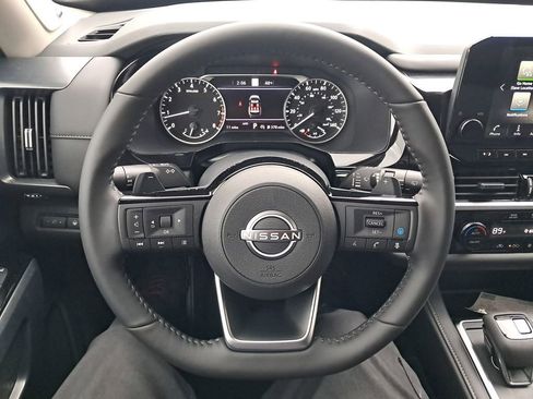 New 2025 Nissan Pathfinder SL w/ SL Premium Package image 15