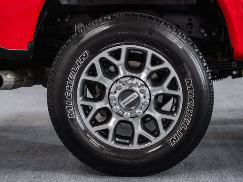 Used 2024 Ford F350 XL w/ XL Chrome Package image 25