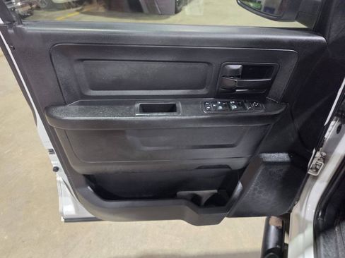 Used 2019 RAM 1500 Express w/ Express Value Package AWD/4WD image 25