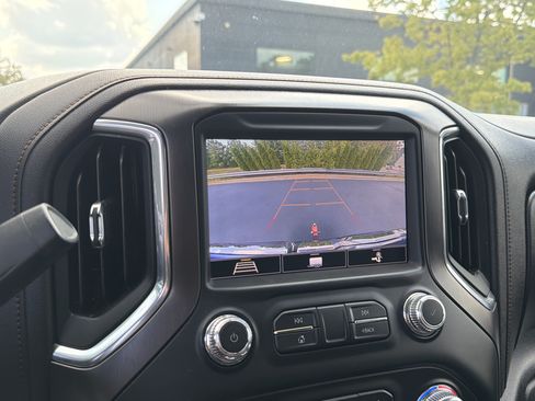 Used 2020 GMC Sierra 1500 AT4 w/ Driver Alert Package I AWD/4WD image 20