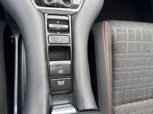 Certified 2024 Honda HR-V Sport image 27