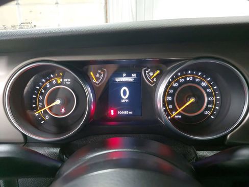 Used 2018 Jeep Wrangler Unlimited Sport AWD/4WD image 18