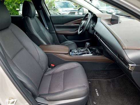 Used 2023 MAZDA CX-30 AWD 2.5 S w/ Premium Package image 35