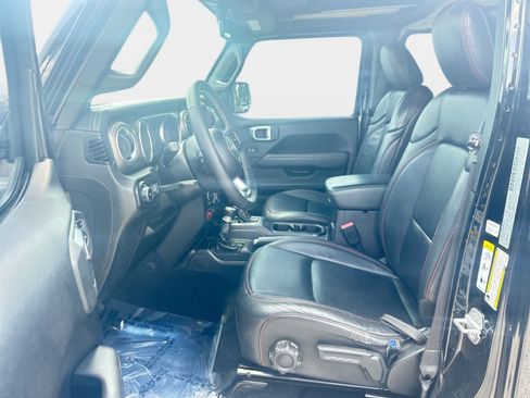 Used 2019 Jeep Wrangler Unlimited Rubicon AWD/4WD image 11
