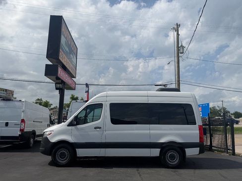 Used 2023 Mercedes-Benz Sprinter 1500 image 19