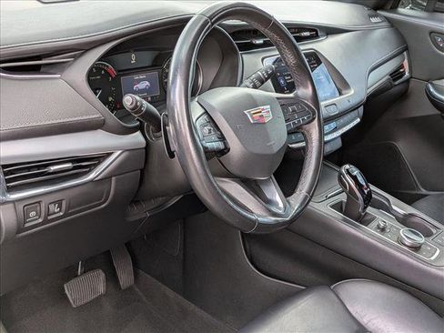 Used 2020 Cadillac XT4 Premium Luxury AWD/4WD image 9