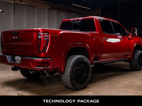 Used 2025 GMC Sierra 2500 AT4 w/ AT4 Premium Plus Package image 9