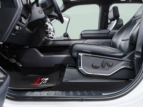 Used 2024 Ford F150 Lariat image 26