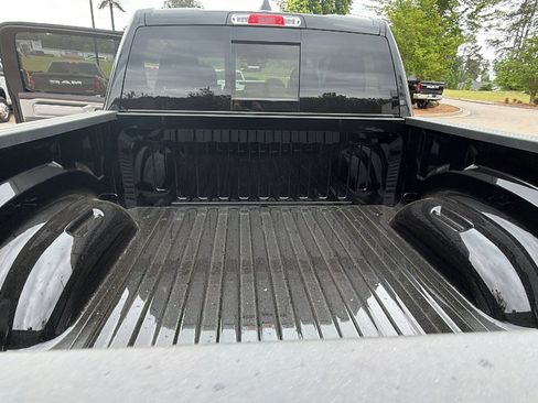 New 2026 RAM 1500 Laramie AWD/4WD image 13