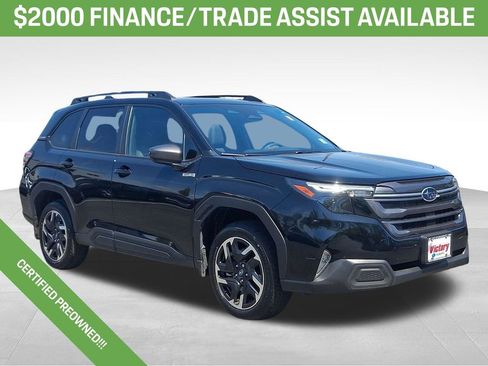 Used 2025 Subaru Forester Premium AWD/4WD image 1