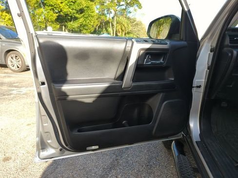 Used 2022 Toyota 4Runner SR5 image 17