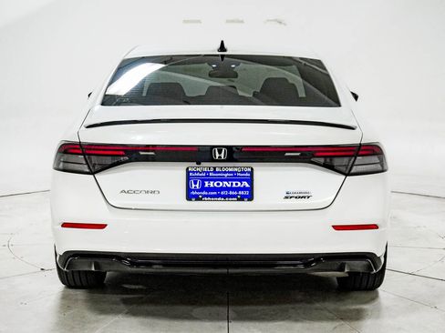Used 2024 Honda Accord Sport image 7