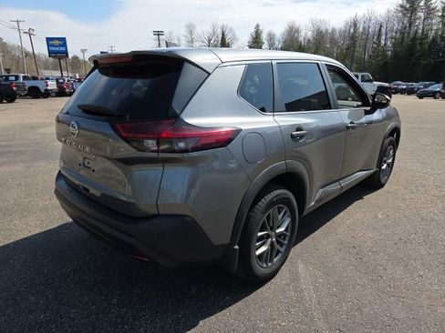 Used 2021 Nissan Rogue S image 23