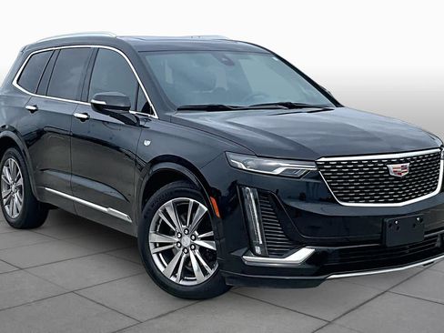 Used 2024 Cadillac XT6 Premium Luxury FWD image 2