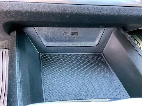 New 2026 Chevrolet Equinox RS w/ Convenience Package III AWD/4WD image 25