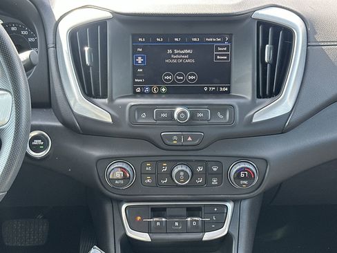 Certified 2024 GMC Terrain SLE w/ Driver Convenience Package image 25