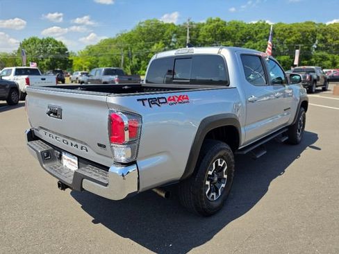 Used 2023 Toyota Tacoma TRD Off-Road AWD/4WD image 7