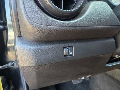Used 2023 Chevrolet Colorado W/T RWD image 15