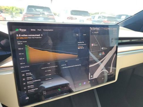 Used 2022 Tesla Model X image 34