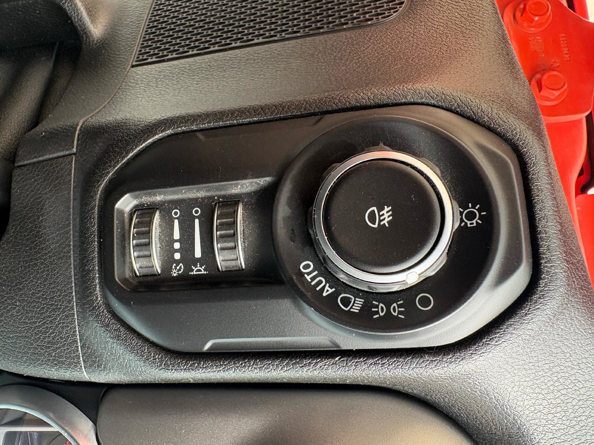Used 2020 Jeep Wrangler Unlimited Sport AWD/4WD image 20