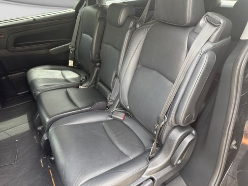Used 2023 Honda Odyssey Touring image 14