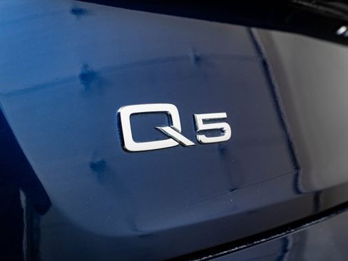 Certified 2025 Audi Q5 2.0T Premium w/ Convenience Plus Package image 16