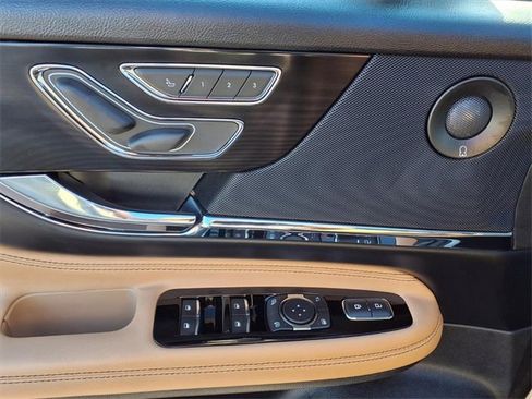 Used 2020 Lincoln Corsair Reserve w/ Equipment Group 201A image 8