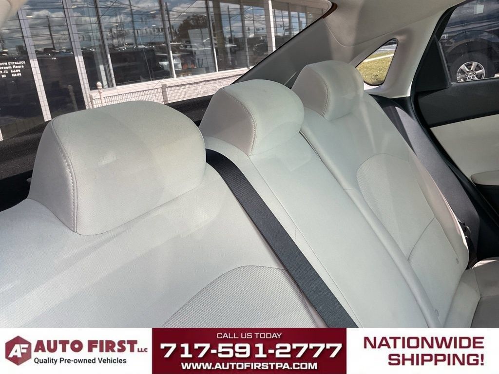 Used 2022 Kia Forte LXS FWD image 14