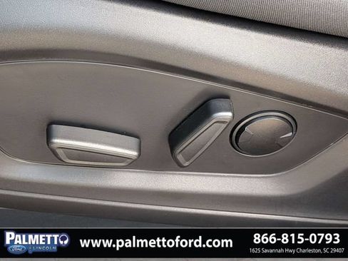 Used 2025 Ford Explorer Active RWD image 21