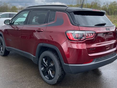 Used 2021 Jeep Compass Latitude w/ Sun and Sound Group AWD/4WD image 5