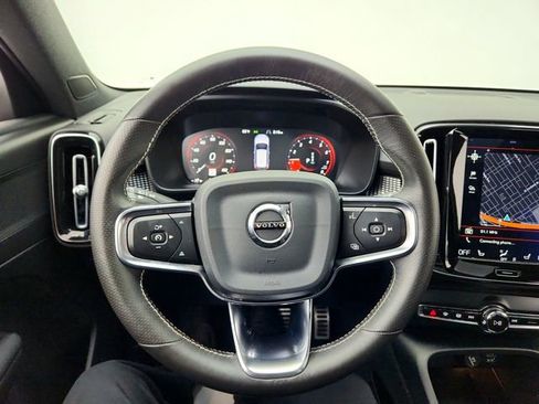 Used 2021 Volvo XC40 T5 R-Design w/ Protection Package Premier image 21
