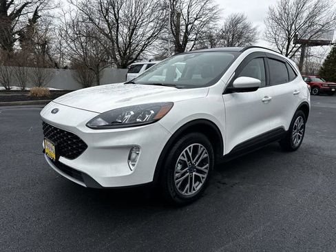 Certified 2022 Ford Escape SEL image 9