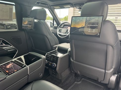Certified 2023 Land Rover Range Rover Long Wheelbase Autobiography AWD/4WD image 37